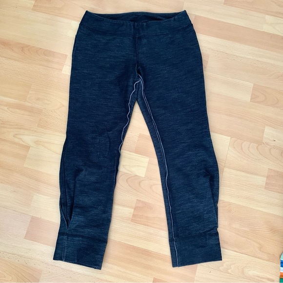 LULULEMON Athletica G1 Dark Charcoal Gray Capri Leggings Women’s Size 6 - Picture 2 of 10